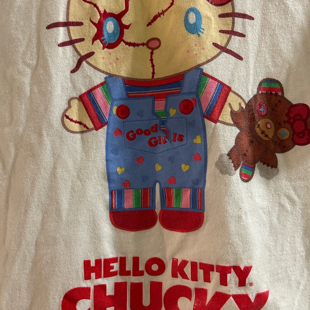 Sanrio Hello Kitty Chucky T-shirt - Picture 2 of 4